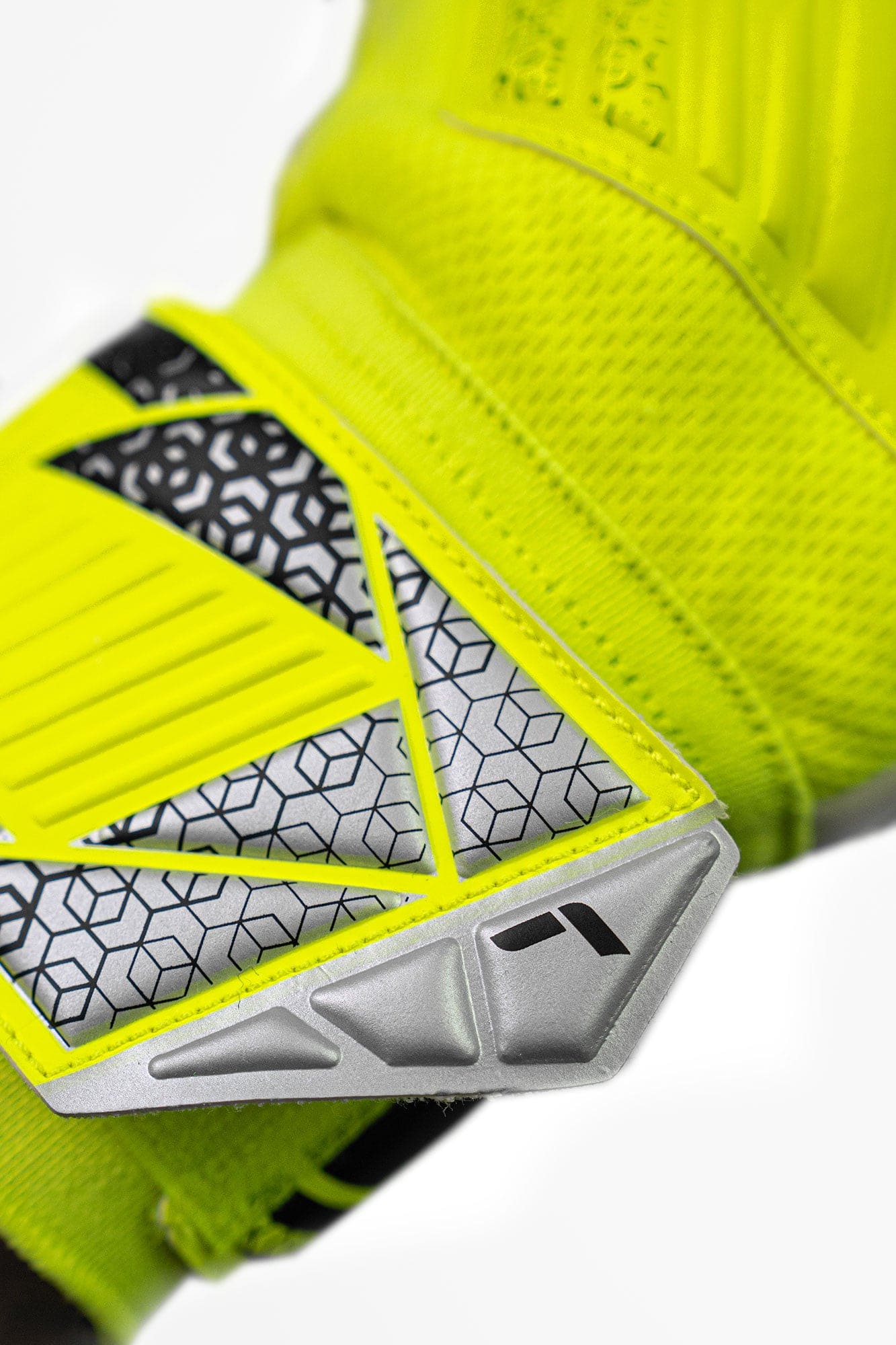 ReuschAttraktGrip5570815201420144