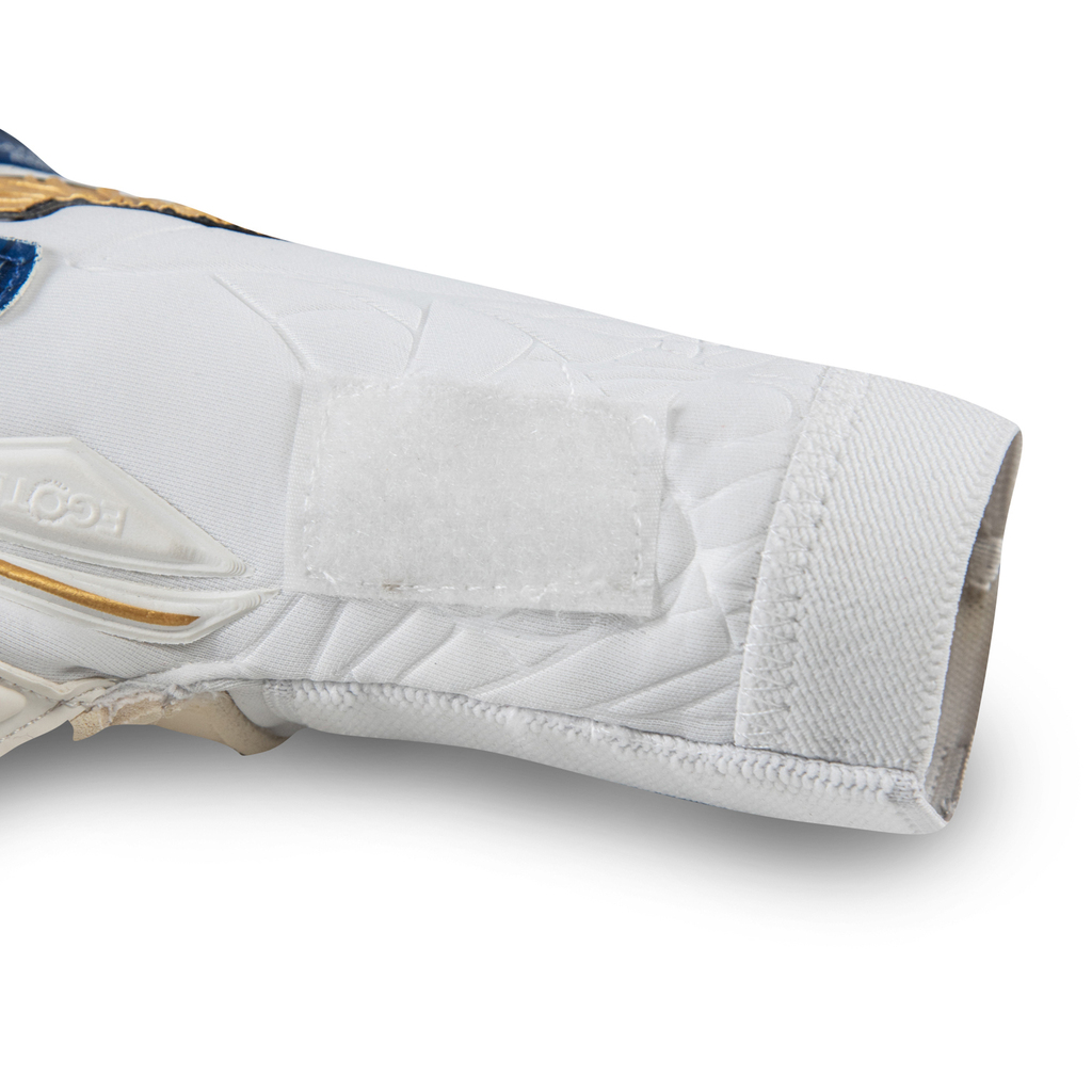 egotiko-vengador-alpha-blanco-azul-d5-f678ae829c93b5c82f17452701203815-1024-1024