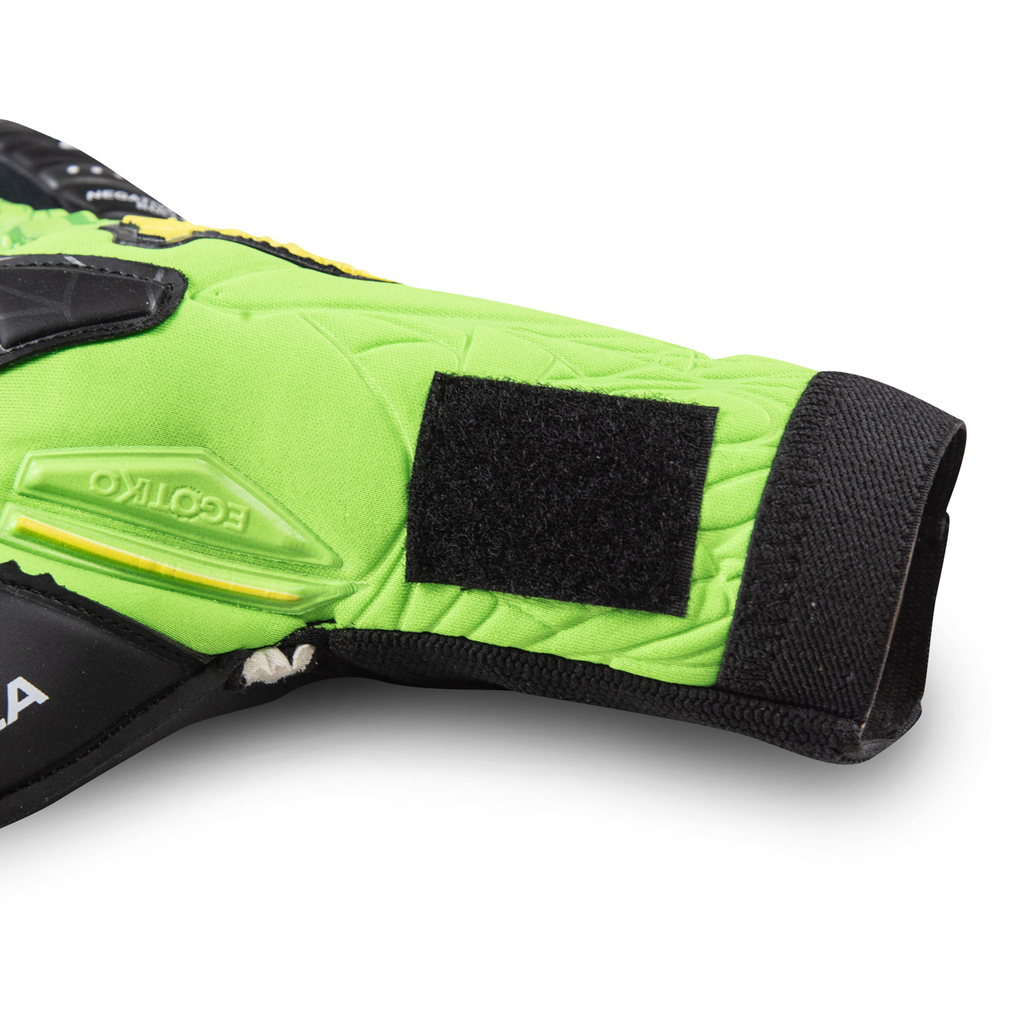 egotiko-vengador-alpha-verde-negro-d5-77dec33d6db75ae37417453361892074-1024-1024